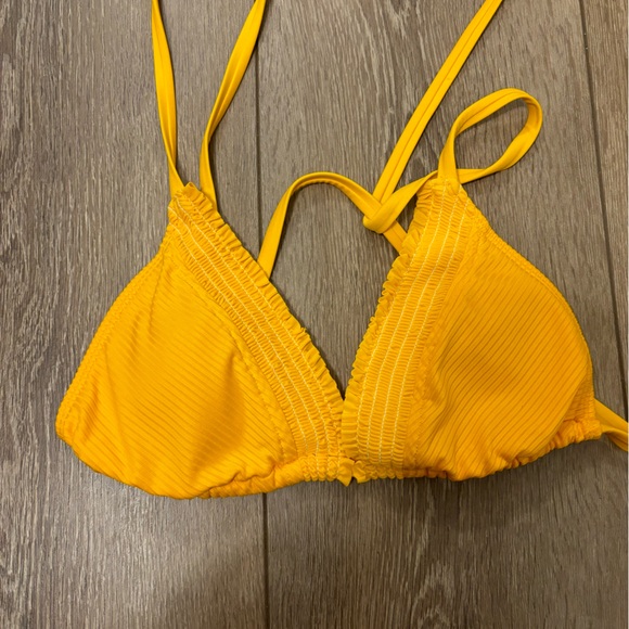 Bikini top bundle - Picture 4 of 12